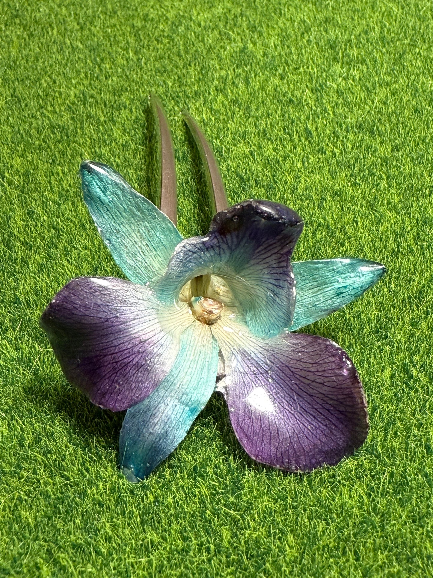 Medium Blue Dendrobium Silver Hairpin (Approx. 4 in)