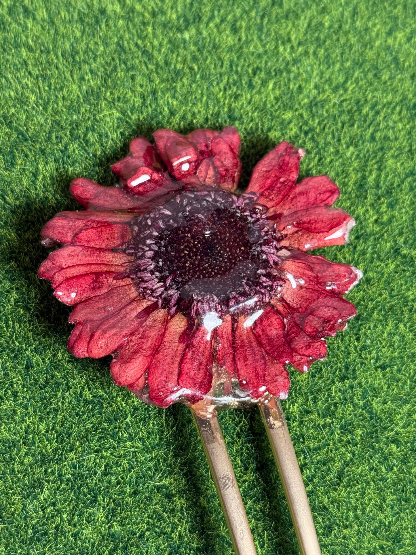 Red Gerbera Golden Hairpin (4inch)