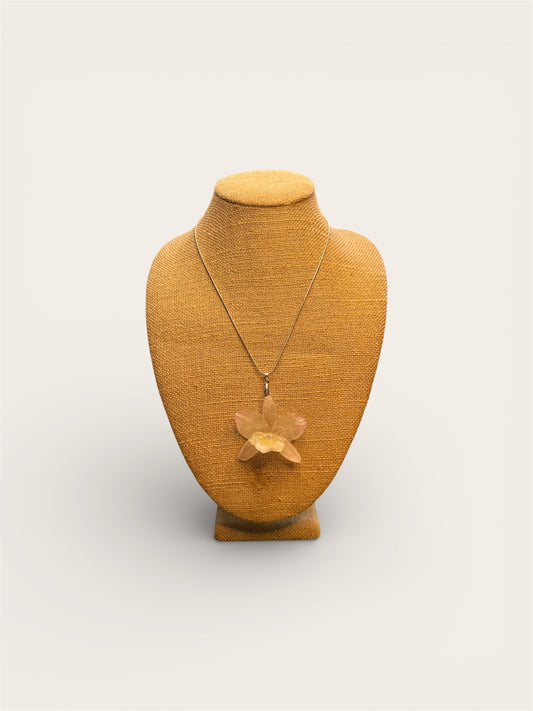 Blush Veil Flower Necklace – Silver Chain